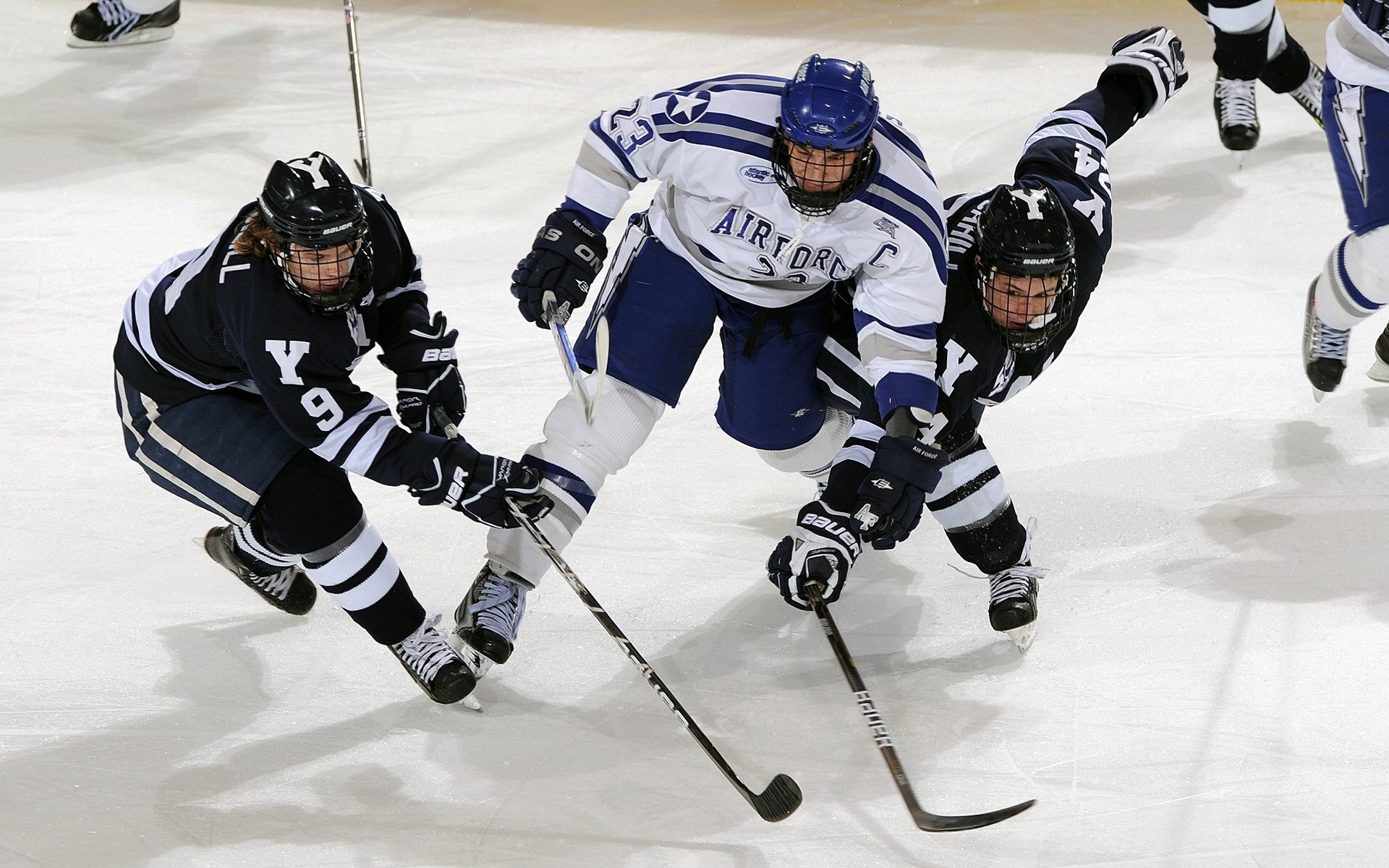 开云官网APP下载-法甲突破传统，战术变化多端引领潮流，法甲厉害吗